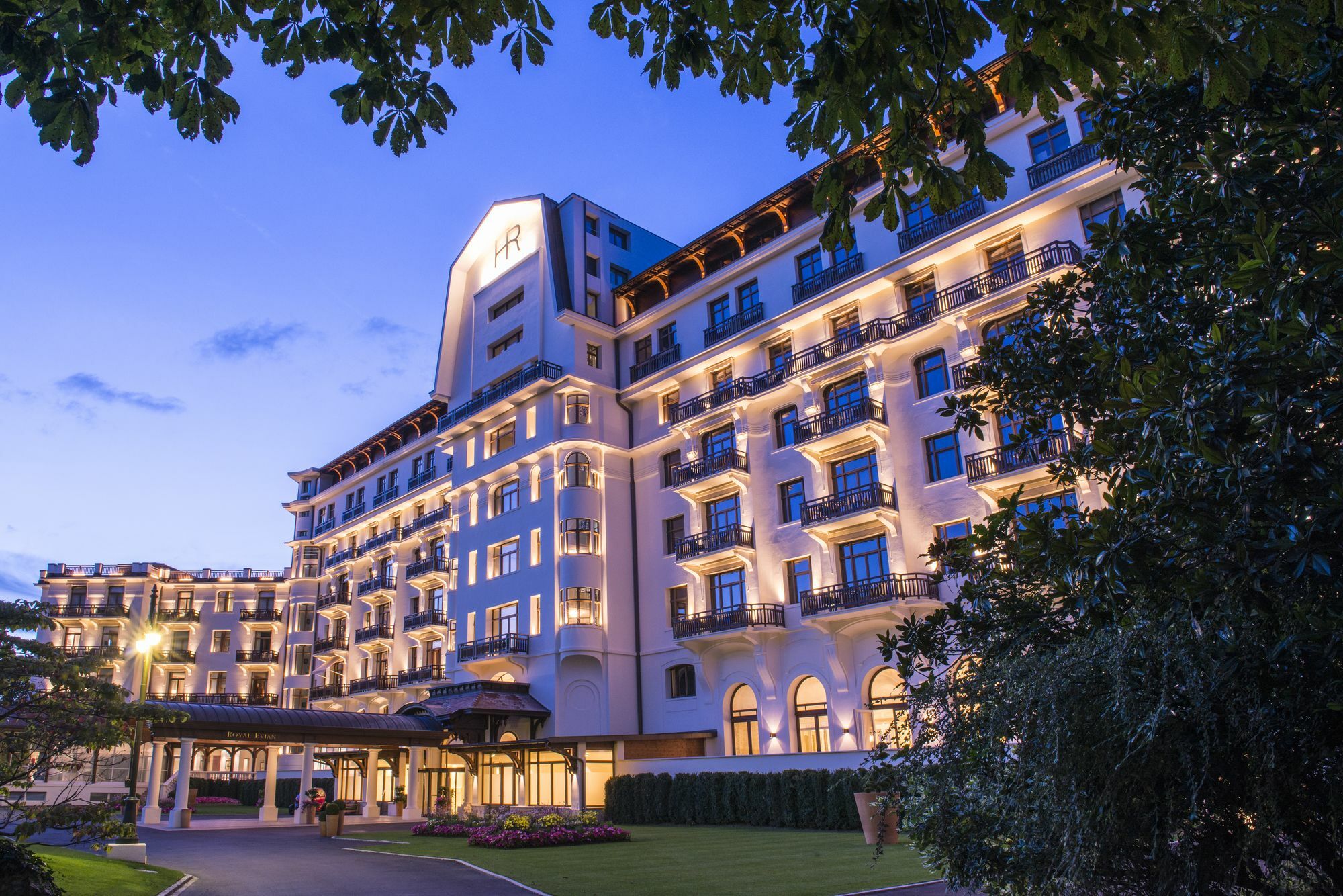Hotel Royal Evian-les-Bains Ngoại thất bức ảnh